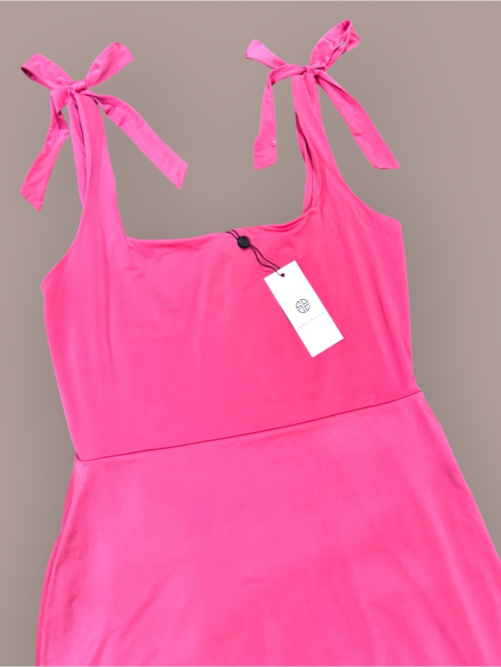 Socialite Coral Tie-Shoulder Pink Stretchy Lightweight Dress Medium NWT - Picture 4 of 6